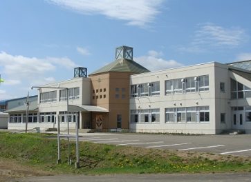 上居辺小学校校舎