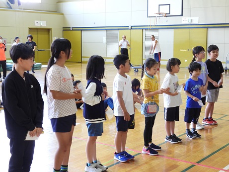 全校朝会