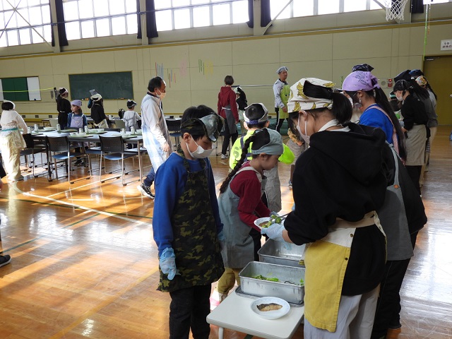 全校給食